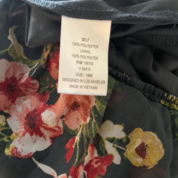 Romper - Picture 4 of 5